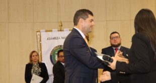 Bancada de Alianza logra su segunda Presidencia