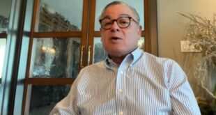 Anel «Bolo» Flores Se Postula como Candidato a Contralor de la Nación