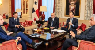 Presidente Mulino se reúne con gigantes empresariales franceses en París