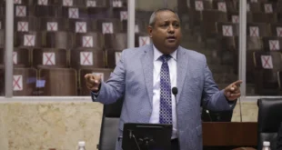 Tensión en la Comisión de Presupuesto por críticas al exministro Rafael Sabonge