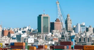 La economía de Uruguay muestra signos de recuperación tras un 2023 complicado