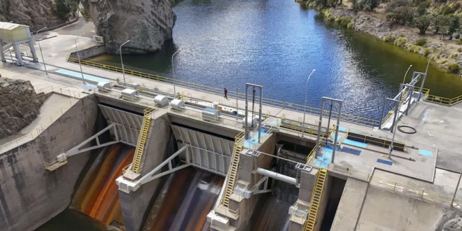 Impacto Global: Represas Desplazan el Eje de la Tierra y Afectan el Nivel del Mar