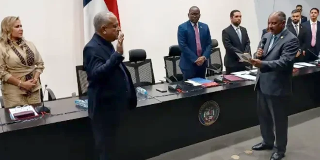 Luis Eduardo Camacho Preside la Comisión de Gobierno, Justicia y Asuntos Constitucionales en la Asamblea Nacional de Panamá 2025