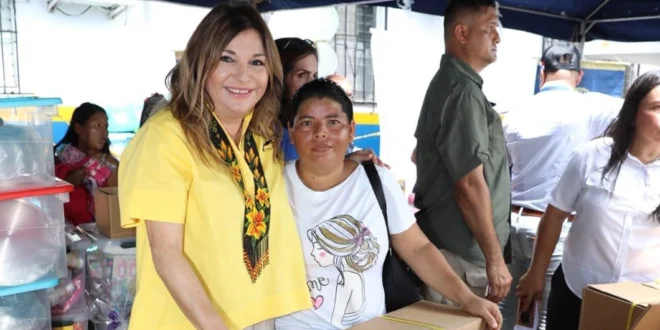 Primera Dama entrega sillas de ruedas y ayuda humanitaria a familias vulnerables de Darién