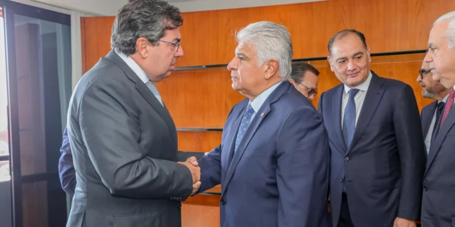 ¡Regresa Chiquita a Panamá! Mulino concreta acuerdo histórico para reactivar la economía de Bocas del Toro
