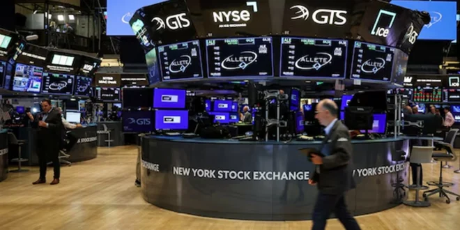 Wall Street Cierra con Ganancias Impulsado por Tecnología y Farmacéuticas Tras Caída Inicial