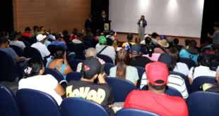 Alcaldía de Panamá suspende desalojos y abre mesa de diálogo con microempresarios