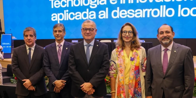 Contralor Anel Flores en la inauguración del Tercer Foro de Líderes Locales 2025