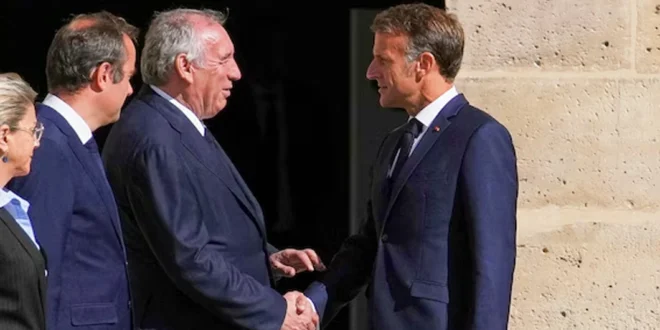 Crisis política en Francia: Macron busca nuevo primer ministro tras la destitución de Bayrou