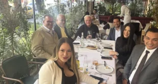 Martinelli se reúne con sus Abogados Panameños en Bogotá y lo anuncia en redes. ¿Envestida Legal?