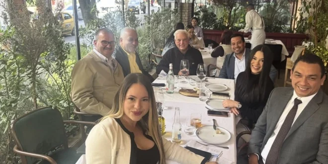 Martinelli se reúne con sus Abogados Panameños en Bogotá y lo anuncia en redes. ¿Envestida Legal?