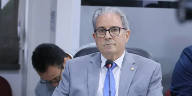 Ministro de Salud confirma comparecencia ante la Asamblea tras gira oficial