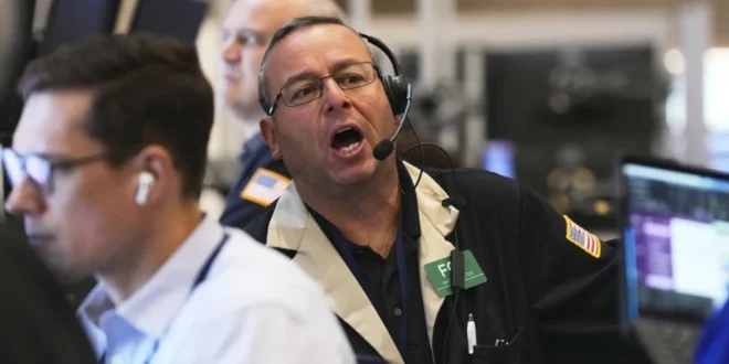 Wall Street se acerca a un récord impulsado por las esperanzas de recorte de tasas de la Fed