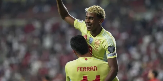 Lamine Yamal: Regreso a la Selección Española tras Polémica por Lesión