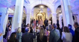 Luces de esperanza iluminan la Presidencia en la lucha contra el cáncer