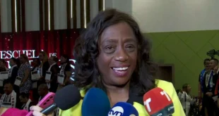 Ministra Lucy Molinar pide paciencia ante licitación de laptops para estudiantes y docentes: “Queremos el mejor producto al precio correcto”