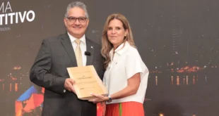 Panamá Busca Liderazgo Regional Transformando Capital Geográfico en Humano