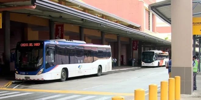 Panamá evalúa carril exclusivo Albrook-Panamá Oeste: Impacto en el transporte público