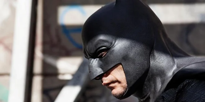 El 'Efecto Batman': Un Estudio Revela Cómo la Presencia del Caballero Oscuro Fomenta la Amabilidad