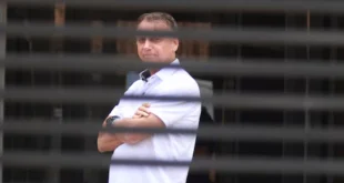 Enchirolan de nuevo a Bolsonaro por Intento de Fuga