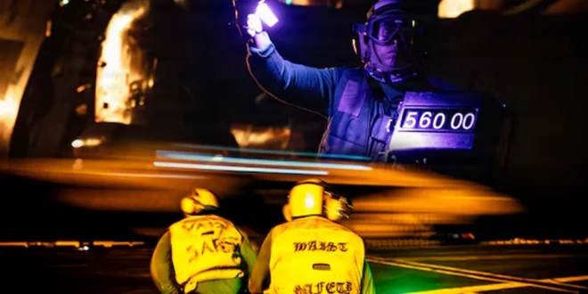 Estados Unidos realiza entrenamiento nocturno con el USS Gerald R. Ford en el Mar Caribe ante tensiones en Venezuela