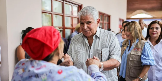 Presidente Mulino Impulsa el Bienestar Animal y el Desarrollo Comunitario en La Pintada con 'Misión Patitas' y Ferias Interinstitucionales