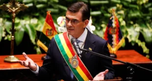 Rodrigo Paz Asume la Presidencia de Bolivia con una Economía en Crisis y Promesas de Cambio
