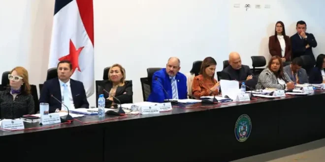 Inicia el debate para suprimir el Ministerio de la Mujer y retornar al Inamu