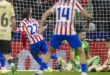 Ademola Lookman anotando unos de los 4 goles del Atlético de Madrid