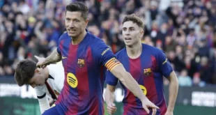 Jugadores del FC Barcelona celebrando la victoria en el Spotify Camp Nou