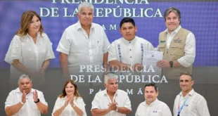 Impulso a Coclé: Presidente Mulino pone en marcha rehabilitación de potabilizadora y entrega títulos de propiedad