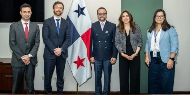 Reunión estratégica entre el Gobierno de Panamá y directivos de Ericsson sobre innovación tecnológica.
