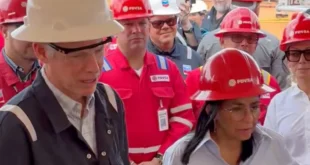 Wright y Rodríguez visitaron las instalaciones de la empresa mixta Petro Independencia, ubicada en Morichal, en el sur del estado Monagas, dentro de la Faja Petrolífera del Orinoco
