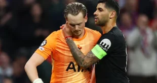 Arquero Antonín Kinský durante el partido de Champions League contra el Atlético de Madrid