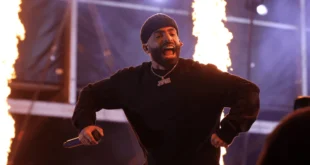 Arcángel en el escenario