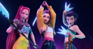 Las tres protagonistas de Las Guerreras K-Pop en una coreografía de combate