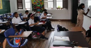 Implementación del plan piloto para el nuevo currículo de MEDUCA en Panamá