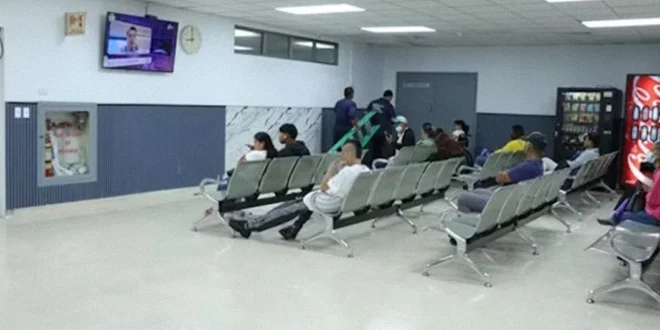 Sala de urgencias remodelada del Hospital Santo Tomás en Panamá