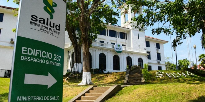 Suspensión de Cosmetic Plus por el Minsa en Panamá