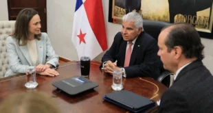El presidente de Panamá José Raúl Mulino en reunión de trabajo con la líder opositora venezolana María Corina Machado
