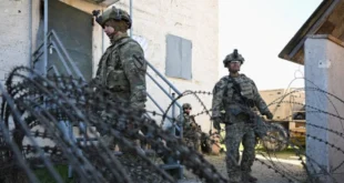 Soldados en instalaciones de entrenamiento en Hohenfels, Alemania
