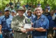 Ministro Navarro, personal técnico y voluntarios realizando labores de reforestación en el Parque Nacional Soberanía