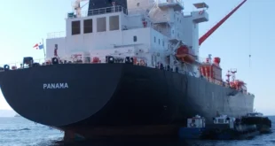 Buque de carga con bandera panameña