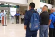 Colaboradores del Tribunal Electoral en el acto cívico de inicio del Programa Tele Educación de Meduca.