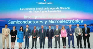 Presidente de Panamá presentando la Agenda Nacional de Tecnologías Avanzadas frente a expertos y académicos