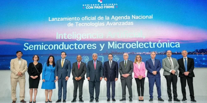 Presidente de Panamá presentando la Agenda Nacional de Tecnologías Avanzadas frente a expertos y académicos