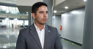 Diputado José Pérez Barboni durante una entrevista