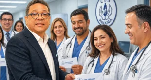 Director de la CSS Dino Mon Vásquez durante el anuncio de pagos a médicos.