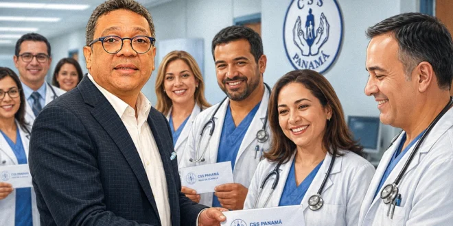 Director de la CSS Dino Mon Vásquez durante el anuncio de pagos a médicos.