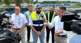 Directivos del Idaan inspeccionando la planta potabilizadora de Chilibre.